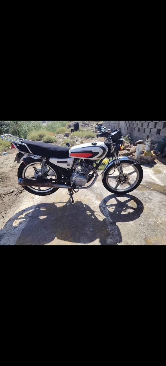 دراجه سيفان 19 البيع
دراجه حلوه سعر 300 وبيها مجال
رقم ***********
