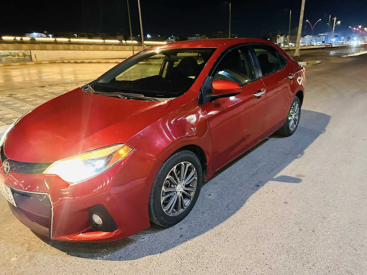 السلام عليكم 
كورلا 2016  ب اسمي مكينة 1800
تبريد ثلج 
حدادية جديدة 
تخم تاير 
لون مميز كرزي 
بيهة خمس قطع صبغ كلير بدون دواخل ابيع حزام 
سيارة استخدام شخصي ونضيفة بالخير على الياخذها 
السعر 110وبيهة مجال 
للاستفسار ***********
مكان السيارة واسط
