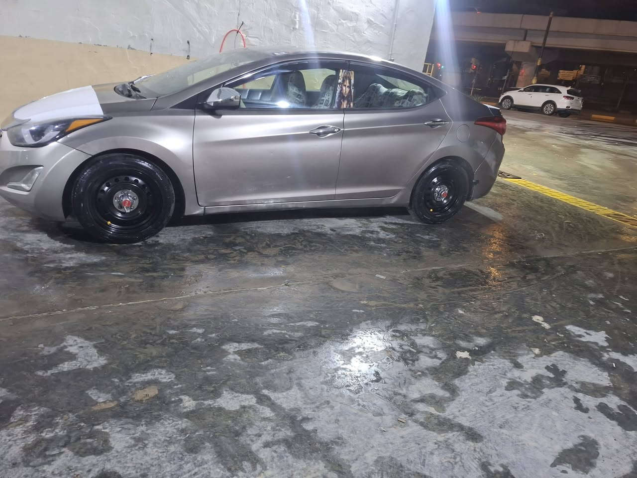 النترا الموديل ٢٠١٣ امريكي
مكينة كير مكفولات فقط ٣ قطع 
رقم بغداد 
السعرا الاتصال لطفآ على رقم الهاتف ادناة 
رقم الهاتف/***********
