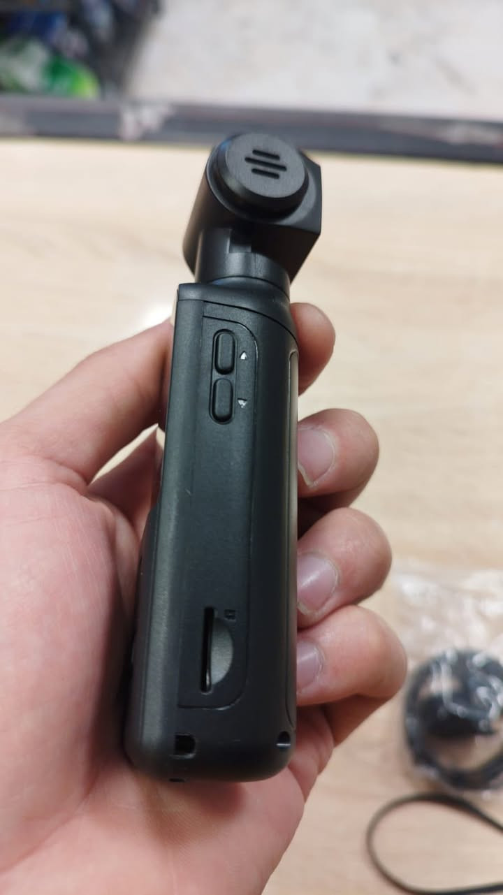 كاميرا 4k محموله صغيره وخاصه للمغامرات لها قابليه دوران 270 درجه للسيلفي والفلوگات شاشه لمس شحن يدوم ساعه ونصف ولها قابليه للتصوير اثناء الشحن السعر 35 الف متوفر توصيل جميع المحافظات


**إذا كنت صاحب هذا الإعلان وتريد حذفه لأي سبب، رجاءا أرسل رسالة إلى الدعم الفني**