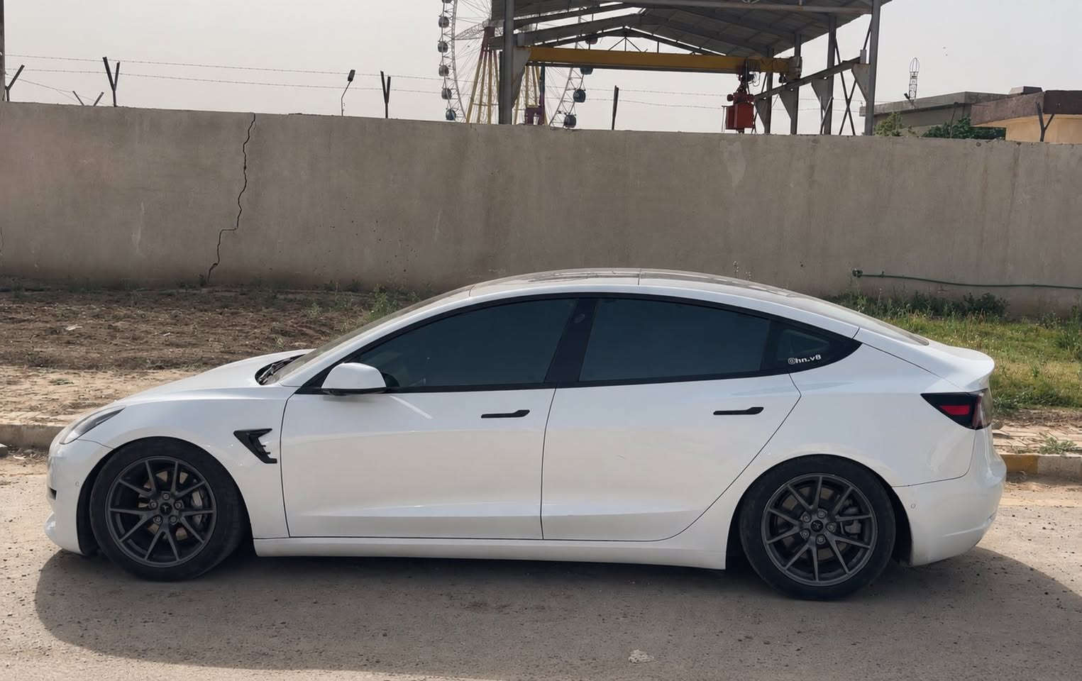 السلام عليكم 
للبيع 
تيسلا مودل 3
السياره بدون صبغ بيها قطعه كلير فقط 

بدون صبغغ 

اونلاين مربوطه على البرنامج الاحمر و اخر تحديث السياره
راديتر مروحه كله بلادي
بطاريات وماطورات كذلك 
بدون اي مشاكل وبدون اي ضرر

2022 ماشيه 58 ألف

السعر 160$ وماقصر ويه الشراي

مواصفات التيسلا معروفه 
باسمي سنويه وهزة وفحص كله جديد

***********
الشراي يتصل وماقصر ويا
