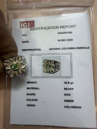 احبتي خاتم زمرد كولمبي وياه شهادة المنشأ للبيع  حجر قيراط ونص تقريباً ...