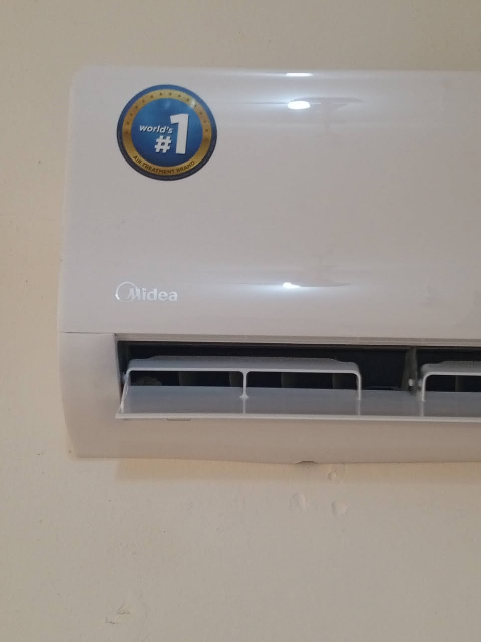 ورشه الهندسيه للتبريد متنقله في بغداد 🌐🧑‍🔧
لتنصيب وتركيب سبالت ❄️ وفتح سبالت ❄️ وغسل وتنظيف جميع انواع السبالت 💧 
//////////////////////////////////////////////////////////
💥 جزء من اعمال ورشتنه على بركه الله 💥
تم تنصيب مجموعه من السبالت بمختلف النوعيه ولطنيه مع ضمان العمل ✅ 

للتواصل عبر الرقم :
📱*********** واتساب ✅ 
او مراسله الصفحه
