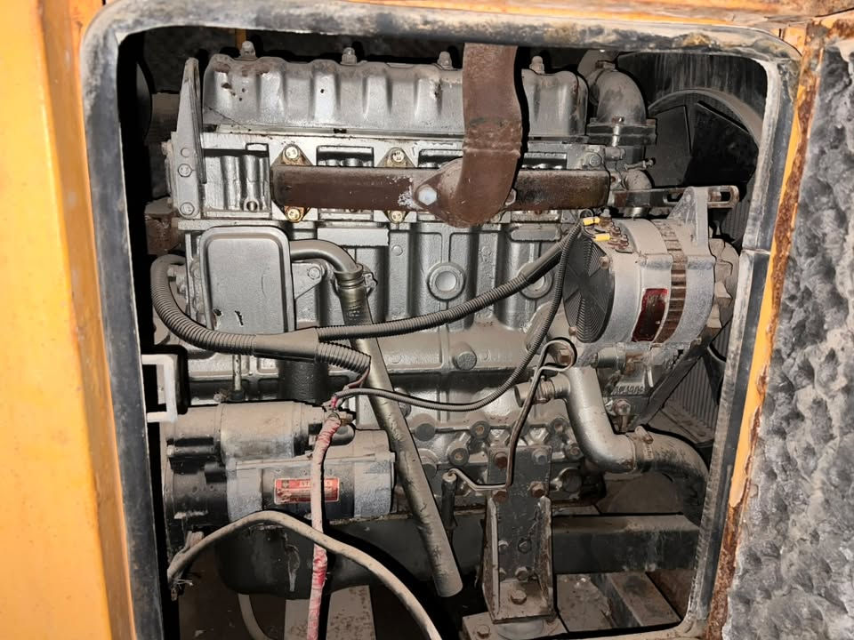 السعر 12 ورقة قفل 

مولدة 25 KVA للبيع

استخدام قليل جداً ومخزونة منذ فترة
كاملة وعلى آخر حباية وما بيها أي نقص نهائياً
حالة جيدة وجاهزة للفحص والمعاينة

📞 للتواصل والاستفسار:
***********
موقعها كربلاء/الهنديه
