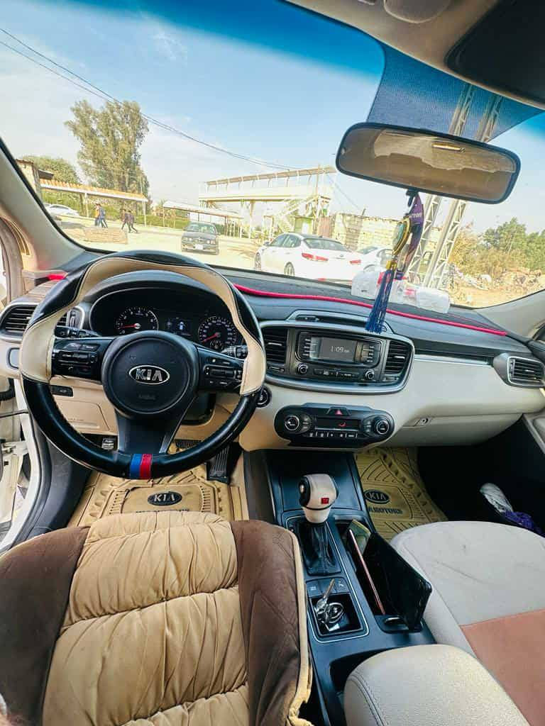 السلام عليكم سياره سورنتو خليجي مديل ٢٠١٧ كفاله عامه /السياره جاهزه من كلشي تخم تاير جديد ويل كروم تبريد جديد باتري جديد لايت جديد حداديه ٩٠ بالميه موصفات فول ماعده الفتحه حساس امامي خلفي كامره دواره رقم قادسيه مكان السياره المثنئ *********** السعر ٢٢٠ وبيها مجال قليل
