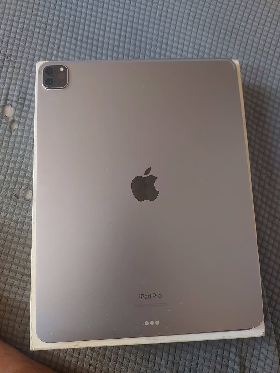 سلام عليكم ايباد برو ١٢ فاصله ٩ ١٤٤ فريم ذاكره ٢٥٦ الجهاز شخط مابي نضيف السعر ٨٥٠ بي مجال بصيط كامل ملحقاته العنوان بغداد الشعب ***********
