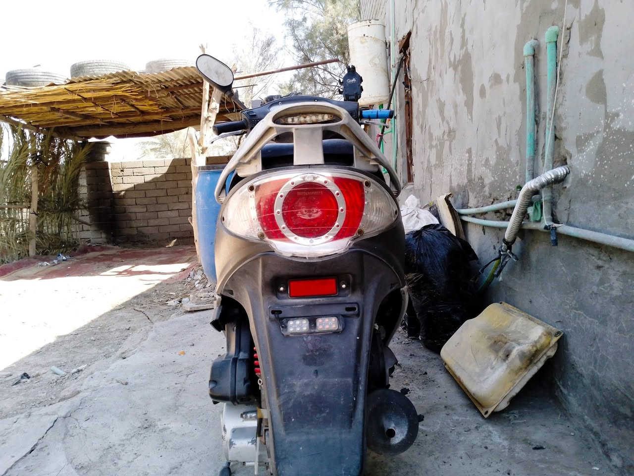 سلام عليكم/كامكو يباني جي فور محرك 140 مختمة من طول لطول شرط عالي ناصي سكنات t4 اشاير جنح كيج بانزين شغال كيج اربي ام  شغال كهربئيات كلهم شغالة سلف هندر  فقط الإعداد قبل شهر الواير محتاج تبديل شرط ما بية طسة دراجة أمانة لله مدارية مدارة وما امشي بيه بس من البيت لشغل صندوق قفل شغال دراجة احلا من الصور  العنوان البصرة قضاء المدينة السعر خاص


**إذا كنت صاحب هذا الإعلان وتريد حذفه لأي سبب، رجاءا أرسل رسالة إلى الدعم الفني**