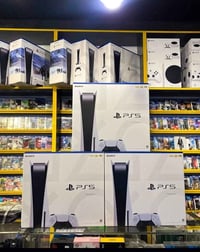 ps5 فات مهكر جديد   كامل ألعاب  السعر : ٨٠٠ ألف آخر قطعتين توصيل لكل ا...