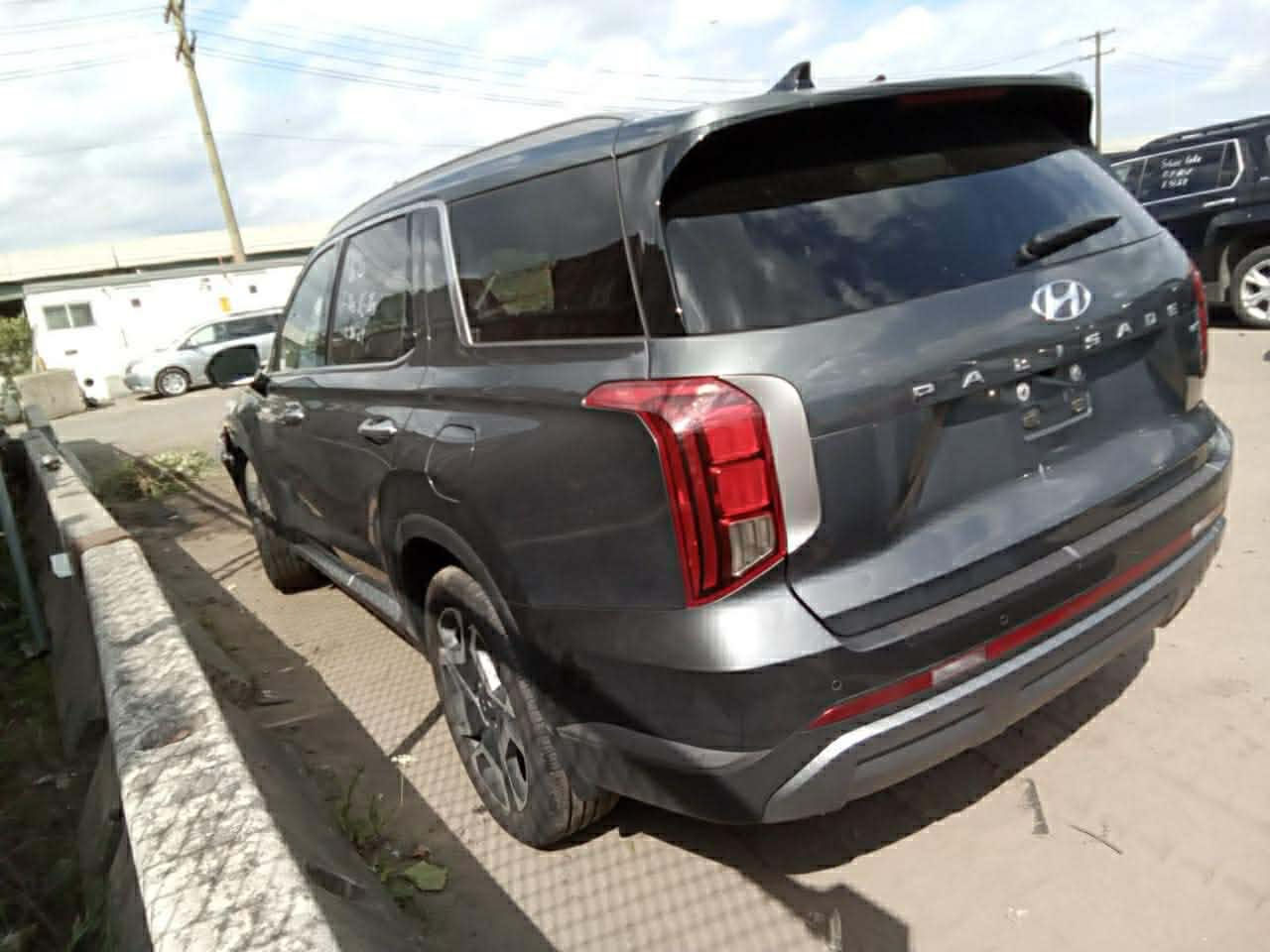 هولنداي بلسايد امريكي 2023
فوك موصفات + تشغيل عن بعد 
رقم بغداد تحويل مباشر صور حادث امريكا مرفقه بالمنشور 
السعر٣٠٠ وبيها مجال بسيط
*********** متوفر بي واتساب
