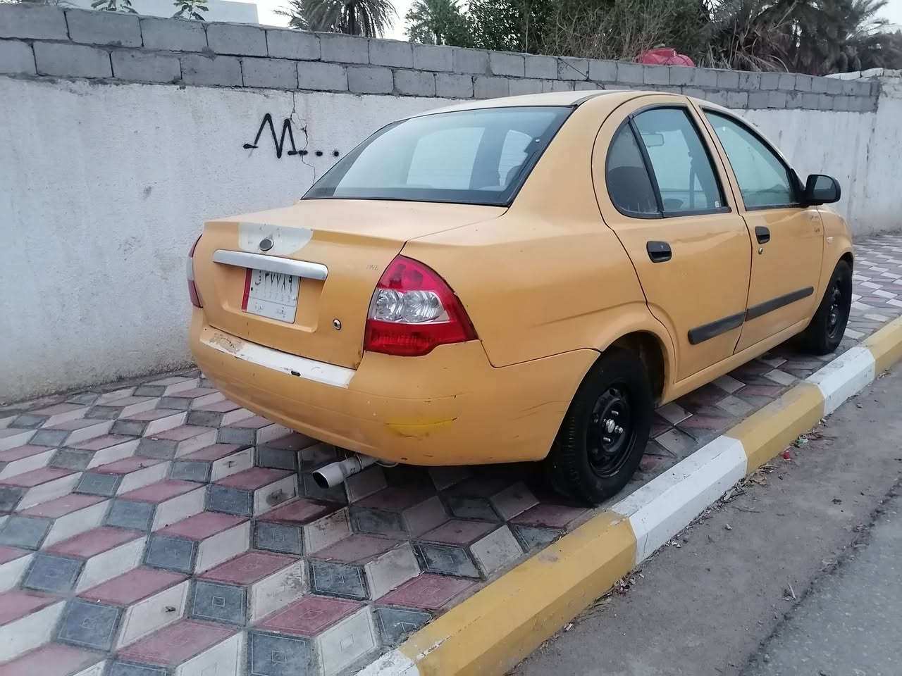 للبيع طيبه مديل٢٠١٥ رقم بغداد مصفره هيه وغرامات مكينه وكير شرط حداديه جديده كهرباءيات شغاله دواخله نضيفه العنوان الديوانية الحمزه الشرقي المؤبايل *********** السعر ٣٥ مكلف بل نشر
