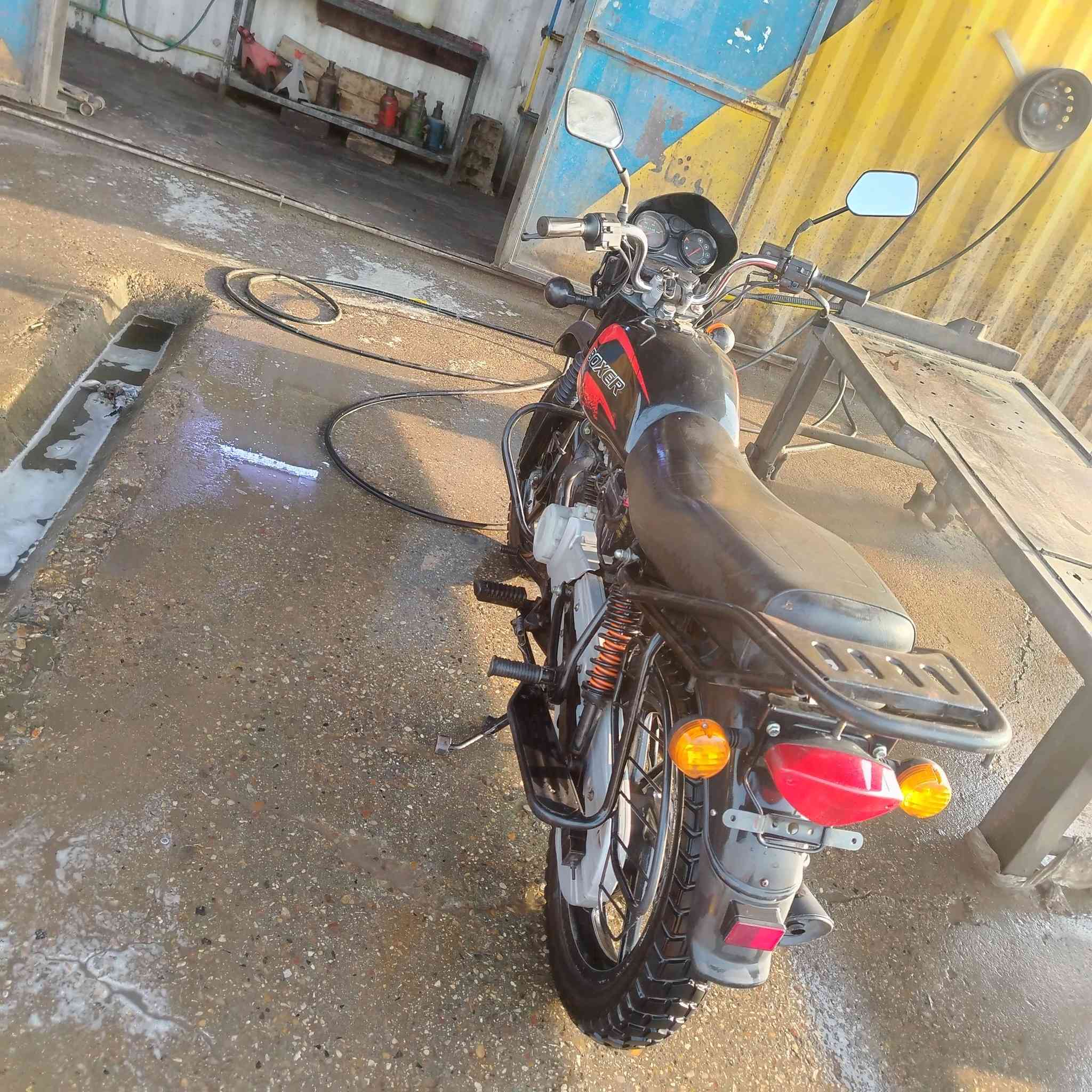 السلام عليكم دراجة بوكسر لبيع موديل 2023دراجة كامله مكان بغداد جسر ديالى القديم  ***********
