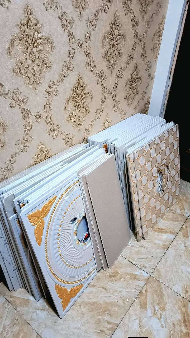السلام عليكم
سقف ثانوي للبيع مال غرفه قياس ٤*٥  نفس الصور


**إذا كنت صاحب هذا الإعلان وتريد حذفه لأي سبب، رجاءا أرسل رسالة إلى الدعم الفني**