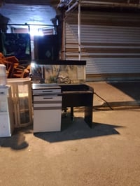 ياالله ميز تواليت للبيع للاستفسار عبر الواتساب او الرقم 07776482901