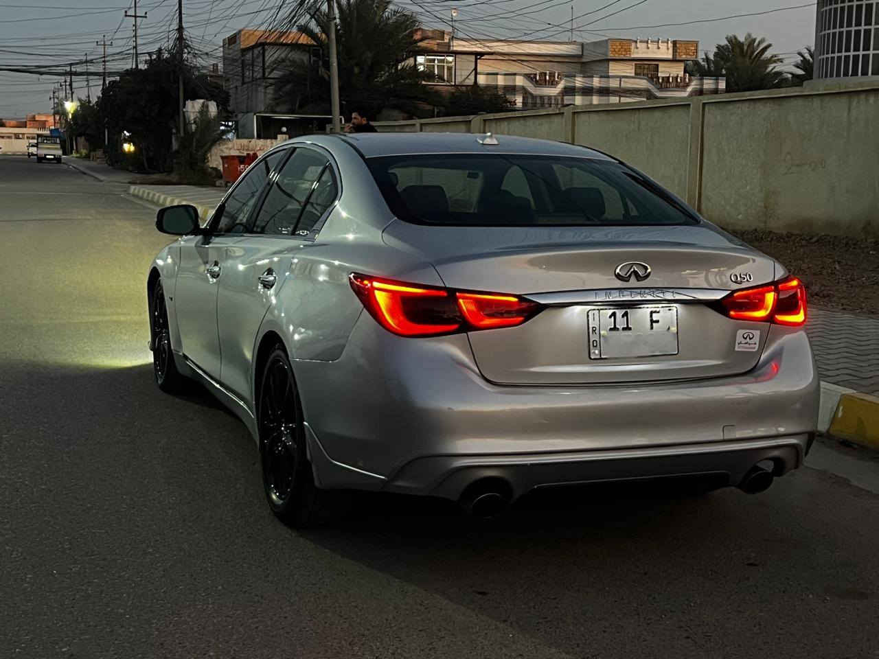 للبيع – انفنتي Q50 موديل 2018
‏انفنتي Q50 مواصفات.  .Lux 
‏مكينة 6 سلندر توين تيربو 3000cc
‏وارد امريكي
‏دفع خلفي
‏رقم بغداد هزة جديدة
‏لون سلڤر
‏ممشى تقريبا 100 الف ميل 
‏ماناقصها اي شي
‏باقي التفاصيل بالصور
‏للأستفسار  - ***********
‏او خاص
‏
‏
