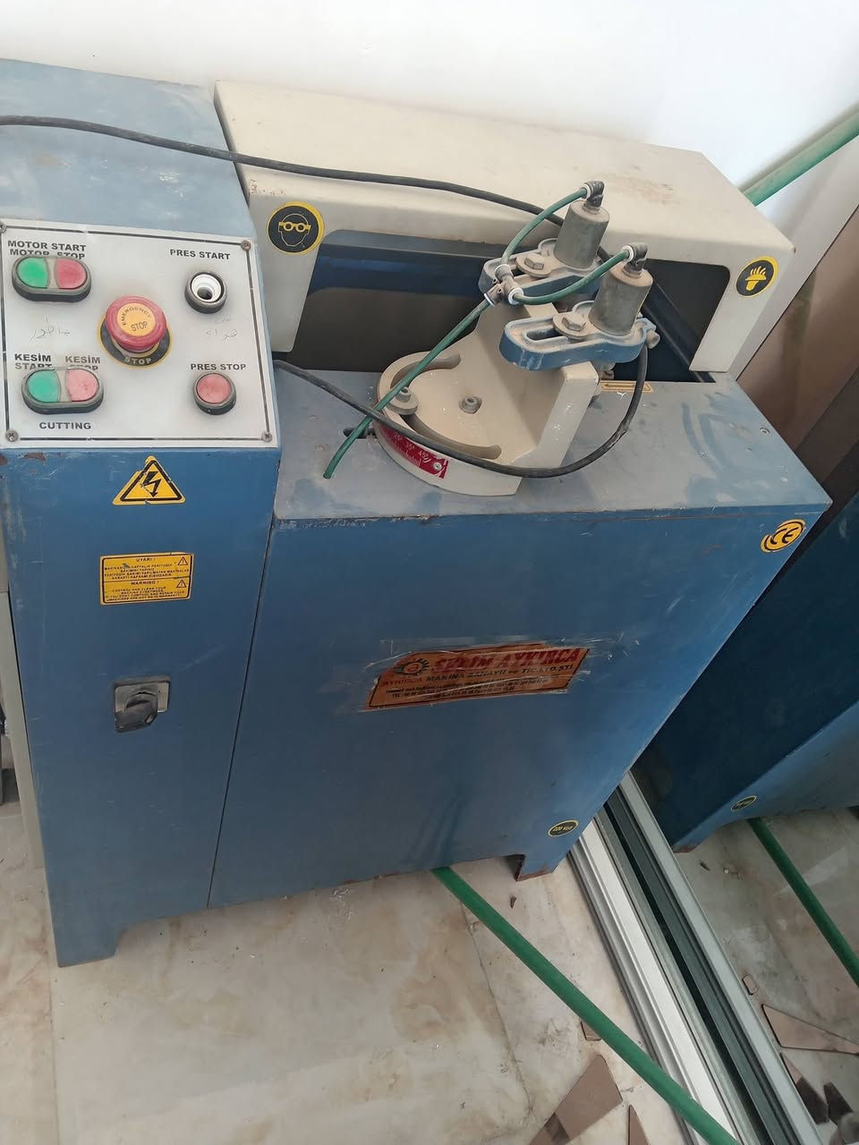 السلام عليكم
معمل PVC للبيع متكامل السليم سنكل مستخدم قليل
 ***********
