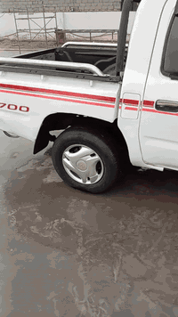 السلام عليكم بيكب جمره ٩٨ رقم بصره مشروع وطني مصبوقه عام مكفوله محرك وكير وشاصي تخم تاير اشراي يتصل بكان ذي قار قلعه سكر ***********
