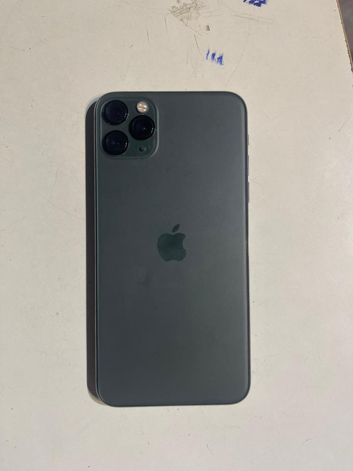 سلام عليكم 11 برو ماكس فقط افطور بل كلاسه مماثر عل لمس ابد سعر 260 مكاني نجف استفسار تصال ***********
