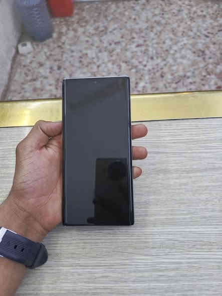 سلام عليك
نوت 10بلس جهاز نضيفه ع واضع شركه ذاكرته 256  السعر جهاز 
(175) ابيه اضرب خفيفه  موجوده صورته  العنوان بغداد مدينه الصدر   رقم ***********بس وتساب
