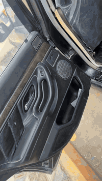 ٧٣٥i • ١٩٩٥ • ضربه