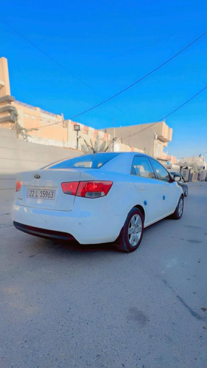 السلام عليكم سيراتو موديل ١١ رقم أربيل بأسمي وكاله تحويل حاظر مكينه كير تبريد خير من الله صدر جديد بيه صبغ بين البابين اثر طخه صغيره مأشره بالصور السعر ١٠٨ بيه مجال قليل للاستفسار الاتصال على الرقم *********** مكان السياره صويره
