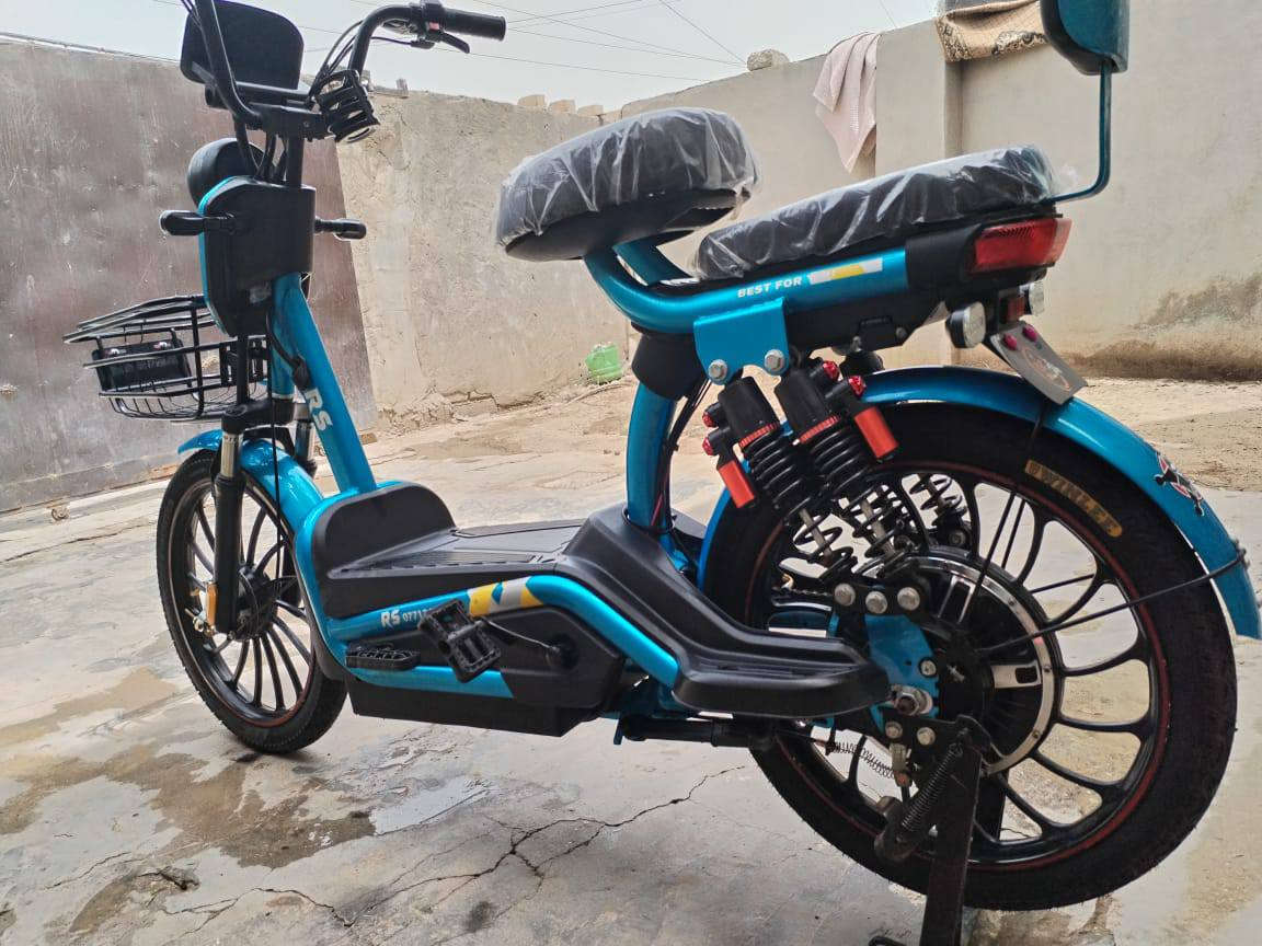 سلام عليكم دراجه شحن حجم 20
خمس بطاريات 
موديل 2024
سعر 450 قفل 
رقم الهاتف 
كورك: ‏‪***********‬‏
اثير: ‏‪***********‬‏
العنوان: بغداد قضاء المحمودية
