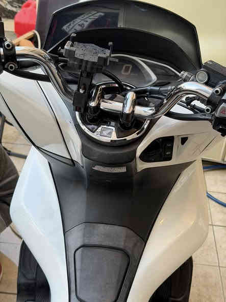 جيل ثالث وارد كوري ماشيه 29 الف دراجة جديدة كفاله عامه جاهزه السعر 14 وبيهة مجال ***********
