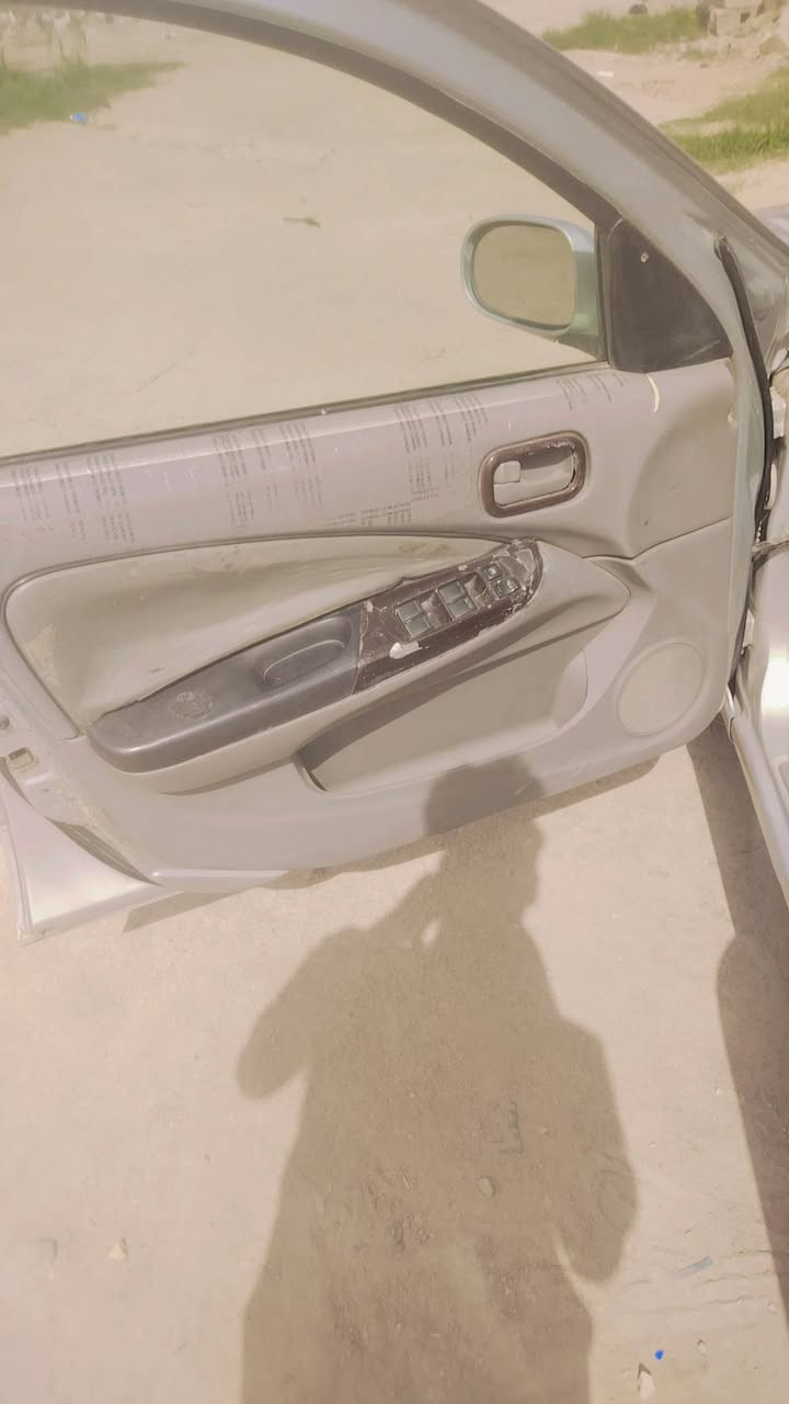 سياره نيسان صني للبيع مكان نجف الموديل 2000 رقم قادسيه مشروع وطني سياره مصبوغه صبغ عام جير ومكينه خير من الله  *********** السعر 53 وبيها مجال
