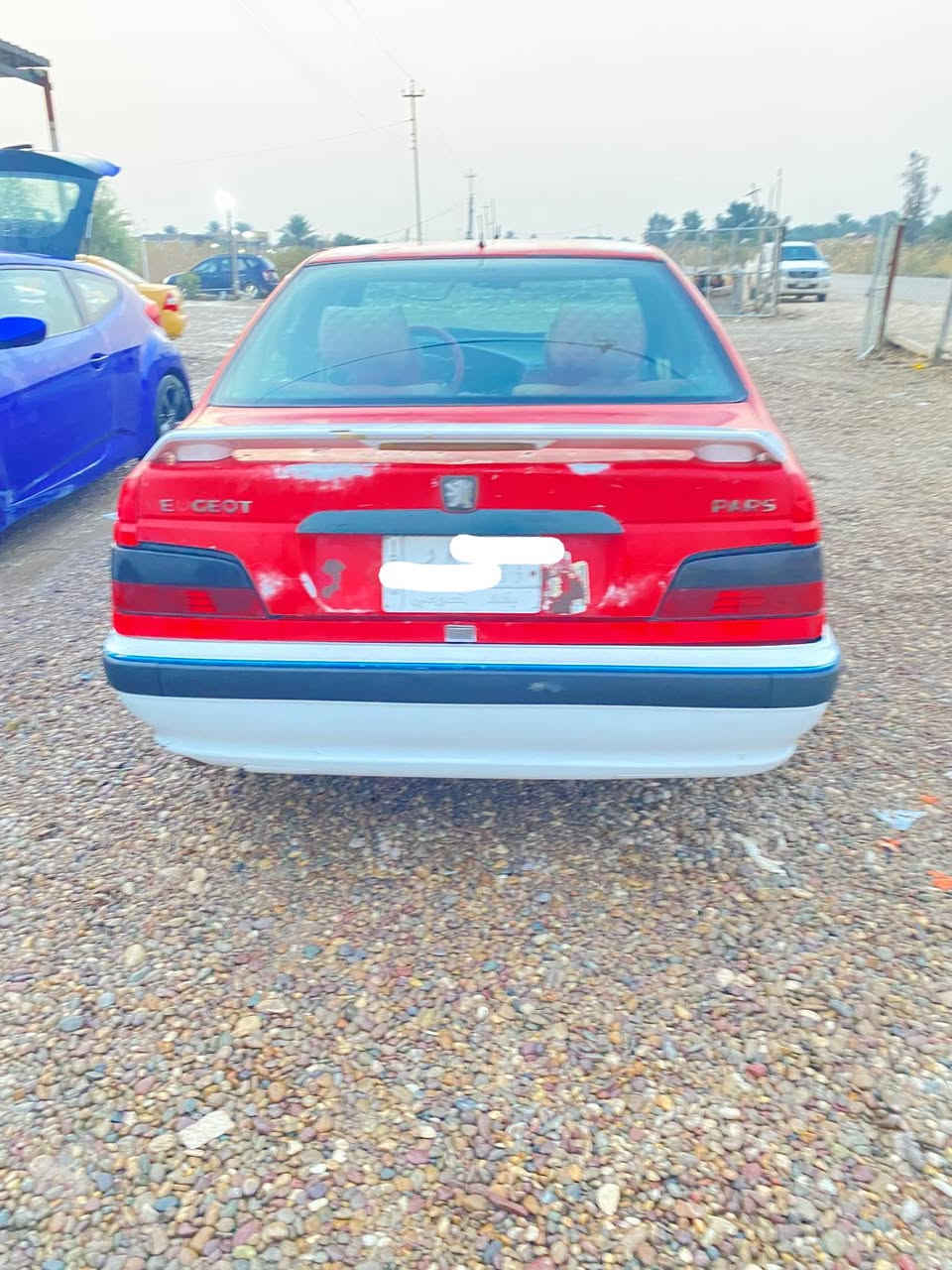 بيجو فرنسي موديل 1993 رقم بغداد سنويه مانافذه مكينه وكير كفاله حداديه جديده وتخم تاير جديد سعره 28 وبيه مجال مكانه بدوانيه ..  ***********
