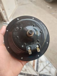 للبيع هورن بوش إيراني.  مستعمل بس ما مقسم سعر 80 رقم 07801926050