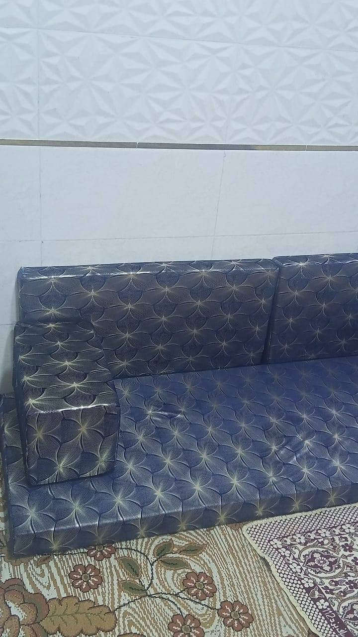 جلسه حرف L للبيع بعدها جديده قماشها شامو الأصلي ٢٤٠ وبيها مجال قليل


**إذا كنت صاحب هذا الإعلان وتريد حذفه لأي سبب، رجاءا أرسل رسالة إلى الدعم الفني**