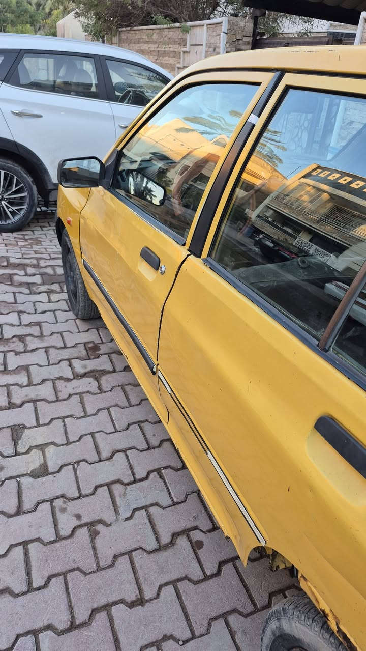 سايبه موديل ٩ للبيع عليها هيئه وغرامات ٣ ورقات رقم الماني شواصي نظاف بيها خيسات با الهلالات والدوس مكينه بيها خيط بخار قليل ابيع تحويل مباشر السعر ١٨ ورقه قفل   مكاني بغداد رقم الهاتف ***********
