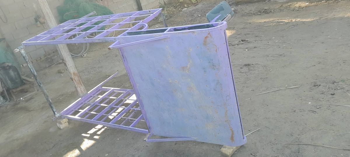 سلام عليكم محجر ستوته للبيع بسعر مناسب $
***********
