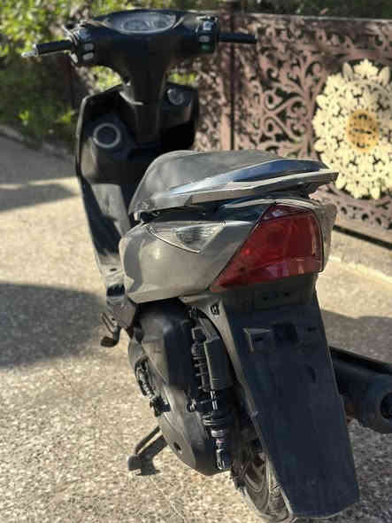 دراجه ماكس ثلعب   فول نظافه 
كهربائيات شغلة نكرة سلف 
دراجه مكفوله من كلشي 
سعر 550  مكان شعلة 
الرقم ***********
