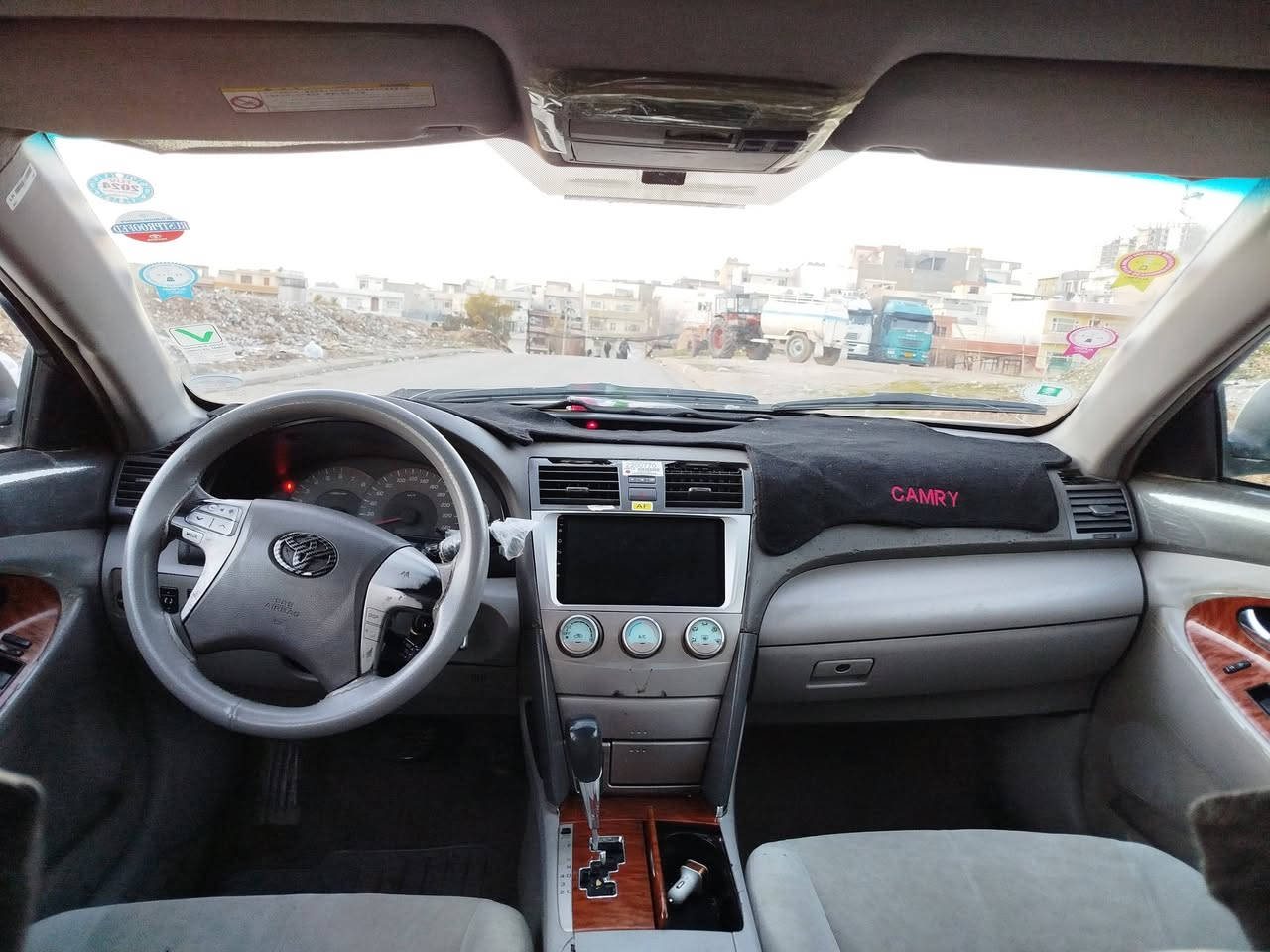 کامری 2008 
سە نە وی 2029 تازە یە
شاشە ئایپاد
سلایت
چوارتایە ی تازە ی لە ژێرە
سە یارە کە کامل بۆیاخە
لە سە ر کاڵبونە وە پێشو دوای کە پسە
80وە رە قە و
مە جالێ برایانە
ژمارە مۆبایل
***********
