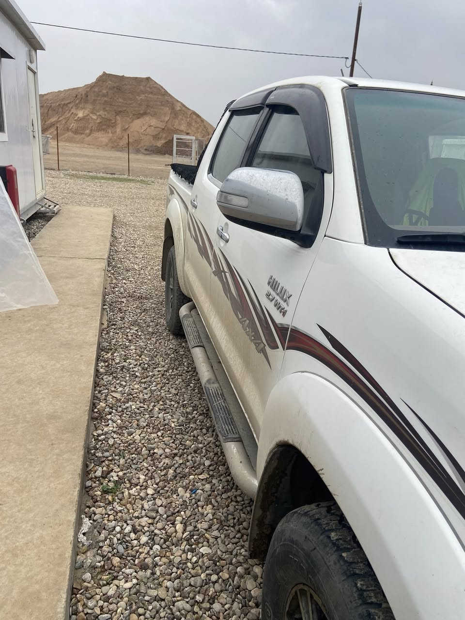 السلام عليكم اخوان تيوتا بيكب  موديل ١٤ گير عادي رقم اربيل الى ٢٠٣٠ السنويه السياره بدون صبغ عدى براس الجاملغ والبنيد مثل ماموجود بلصور طخه بصيطه  مكاني عملي كركوك  والسكن الانبار رمادي ٥ كيلو  ***********
