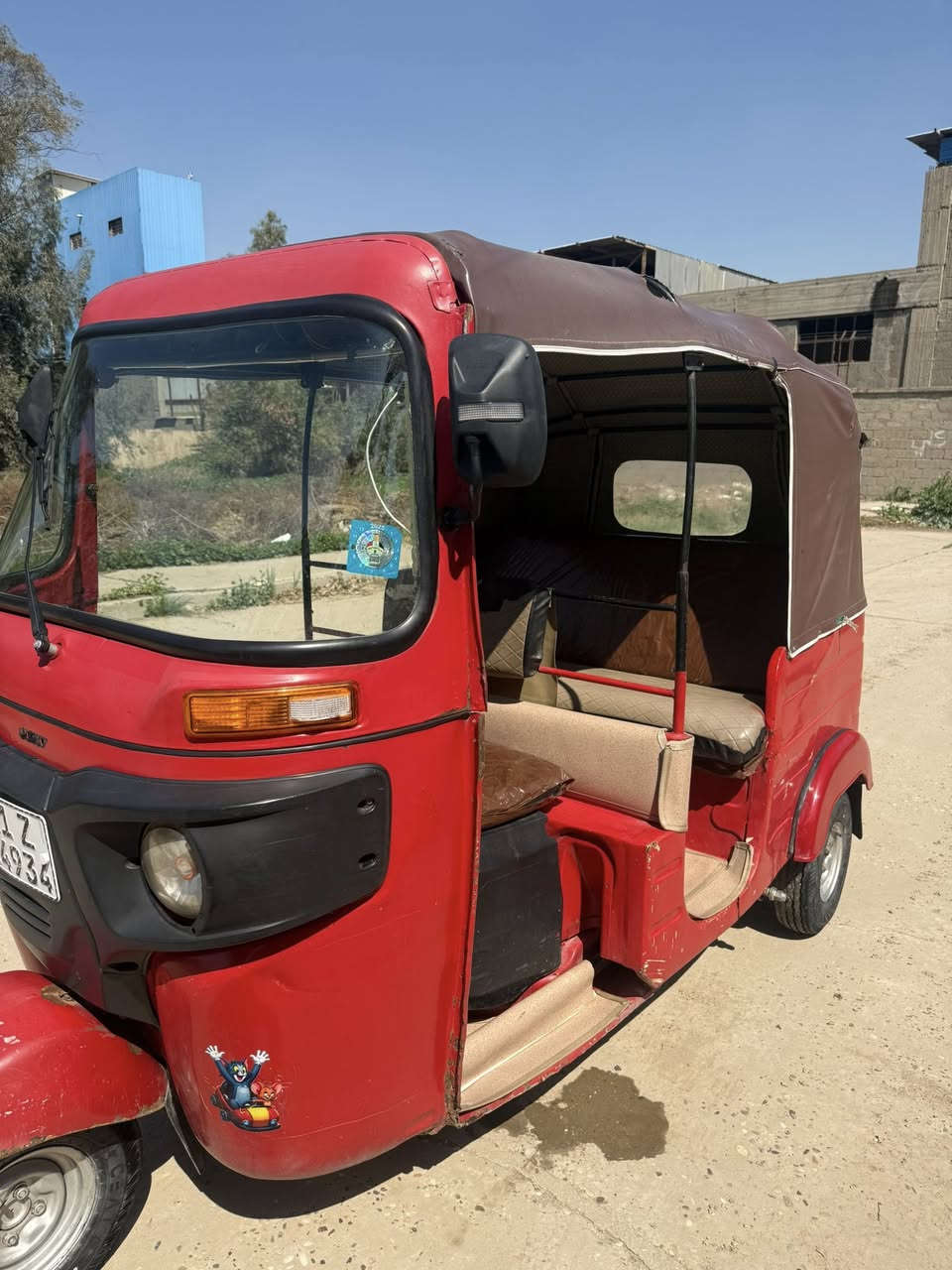 السلام عليكم تكتك 2017 جاهزة ونضيفة مكان الزعفرانية 
ال س ع ر 4.500   اي استفسار اتصل او راسل ***********. كلشي واضح كدامك
