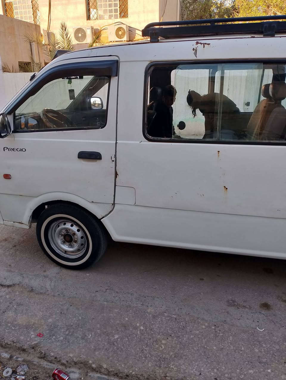 السلام عليكم سيارة كيه بريجو للبيع موديل 1998 بأسمي نجف السنويه بأسمي ما مطلوبه خط وبحث السعر 55 بيها مجال التواصل على الرقم ***********
