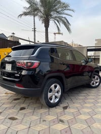 للبيع جيب كومباس موديل 2018 ماشيه 71  ml  حادث موضح بالصور جاملغ صبغ ف...