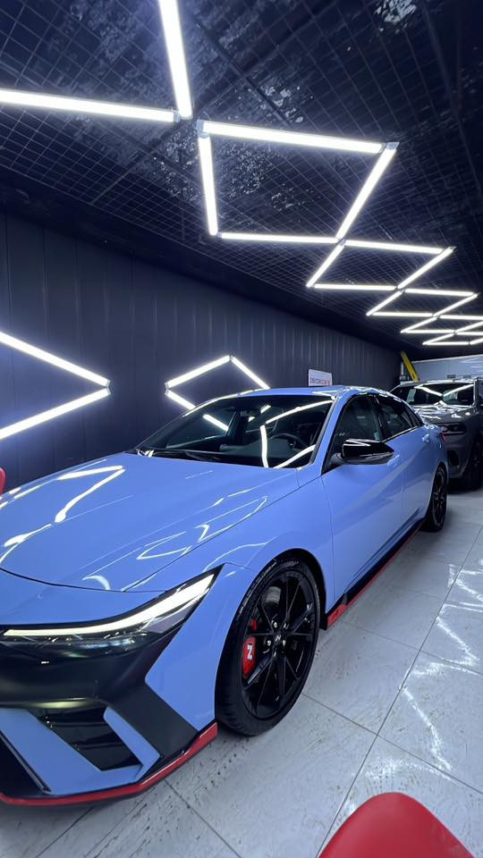 هيونداي النترا  N 2025 

للبيع او مراوس

سعر (210$) وبي مجال

حادثها بنيد ومبدل نفس اللون 

الشواصي الصينية تعديل بارد فقط اثر تبديل البراكيت مال دعامية يعني الشاصي سليم بدون صبغ او تعديل حار او تكحيل ومن هاي الامور

اللغود بدون ضرر كذلك فقط تكعيد على كد كعدة الجاملغات يعني بدون صبغ او سحب او تكحيل

عليها نانو سيراميك وبولش يعني متصرف عليها دينار
 
ماشيه 3000 كيلو فقط  لمحرك :2000تيربو  

المواصفات:N

_كير اوتماتيك 8 نمر دبل كلچ DCT 

_كشن حضن 

_كشن علامة N

_كشنات كنتاره وجلد N

_سلايد روف 

_اناره داخليه 👌🏻٢٤ لون

_تحكم ستيرن نورمال وسبورت

_تحكم دبلات نورمال وسبورت

_ابواب بصمة

_بصمة تشغيل 

_شحن وايرلس

_شاشة متصله 

_كاميرا

_نظام صوت _𝐁𝐎𝐒𝐒

_اشارة ترحيب

_اشارة مرايا

_اوتو ستوب

_نقطة عمياء

_تحديد سرعة

_تحديد مسار

_رادار امامي 

_رادار جانبي 

_رادار خلفي 

_حساسات جانبي 

_حساسات خلفي

_نظام _ 𝐍𝐎𝐑𝐌𝐀𝐋

_نظام _ 𝐒𝐏𝐎𝐑𝐓

_نظام _ N

_نظام _NGS

_كشنات هيتر

_ستيرن هيتر

_صندوق ذكي

_لايتات ليد 4 عدسات زينون

_بگلايت ليد
 
-مكان السياره بغداد

 السياره بدون رقم حره تترقم جميع المحافظات حتى الشمالي 
للاستفسار وباقي التفاصيل : ***********
