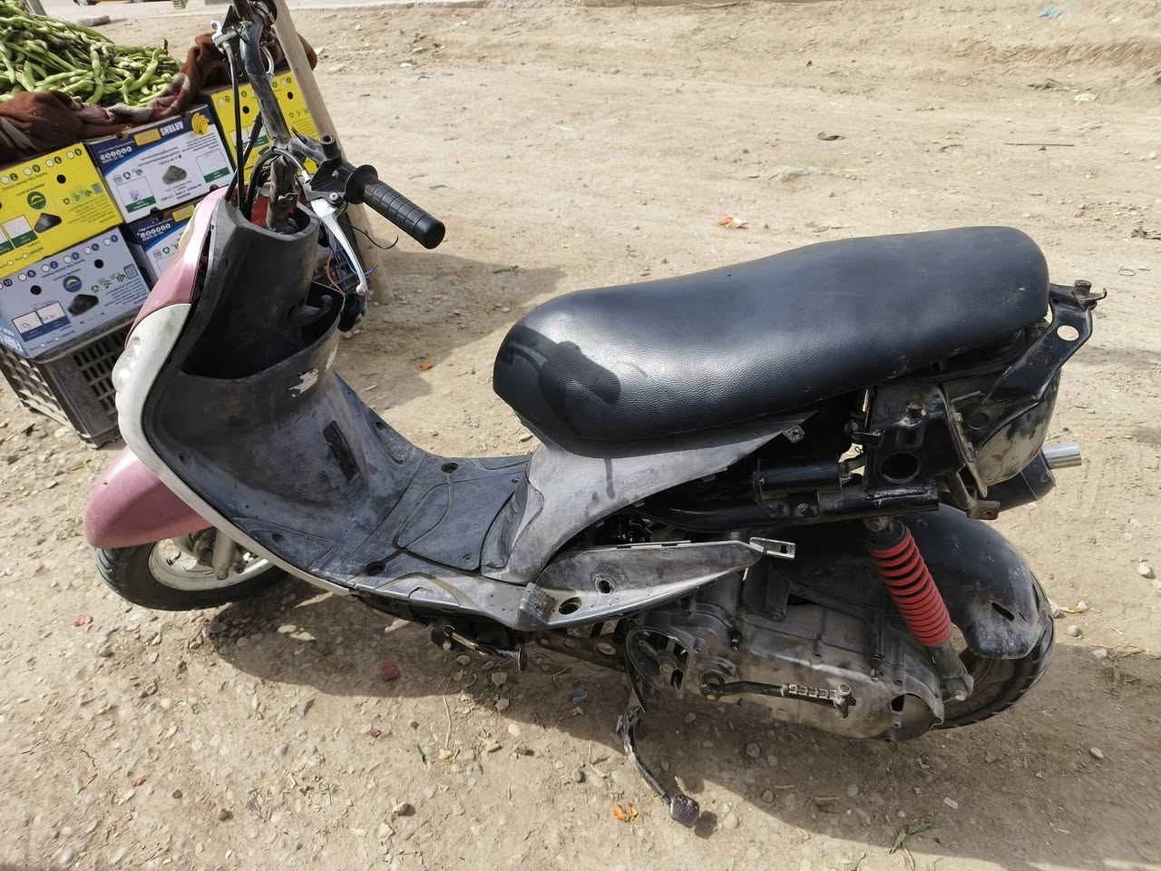 السلام عليكم ماكس منغولي مجفته جديد بوشه 49 ما عوزهه شي بس كهربائيات عوزهن ترتيب كفراتهه موجوده كلهن للبيع السعر 350 و بيهه مجال مكاني كوت حي الحكيم خاص موجود رقمي ***********
