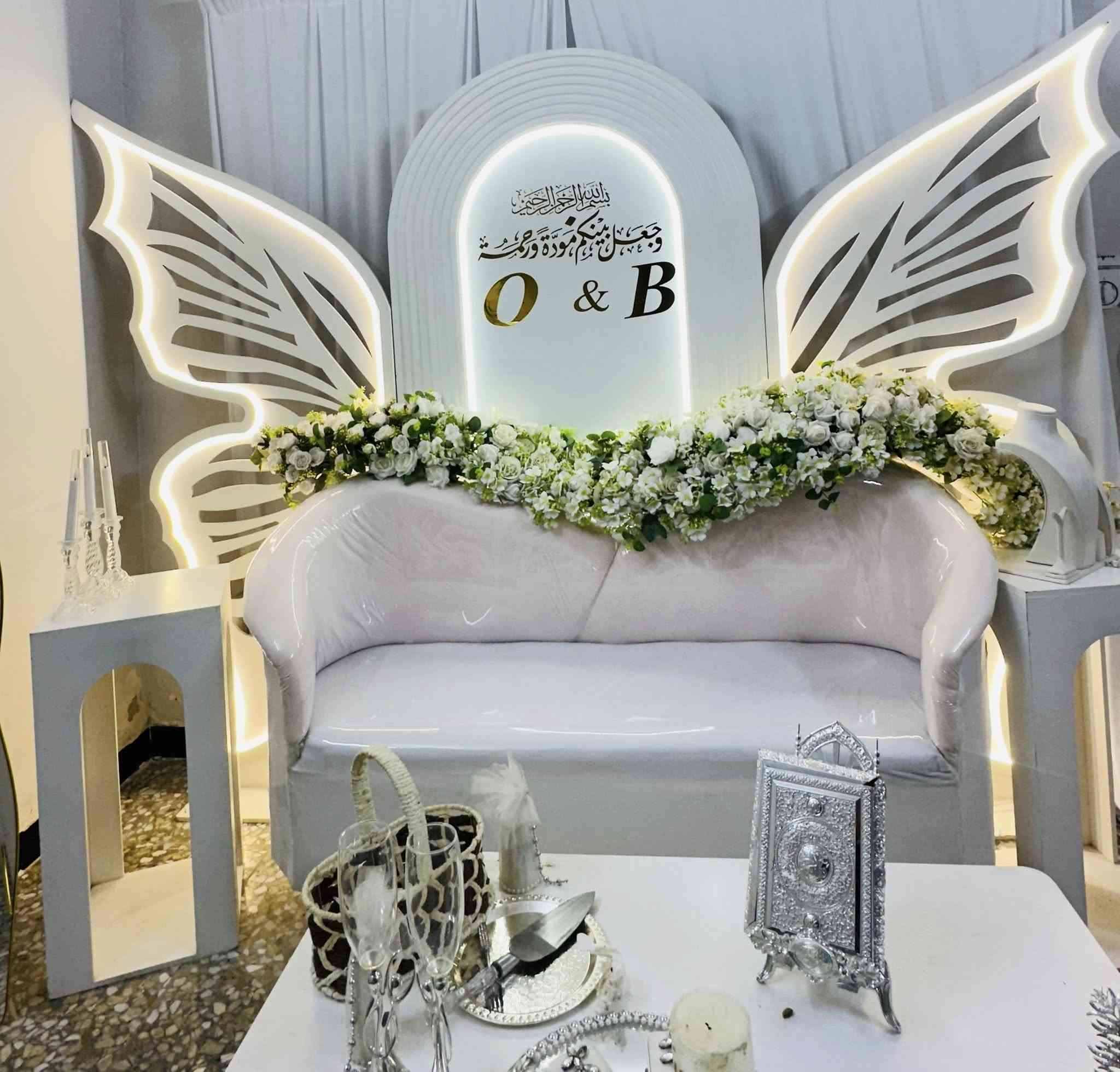 السلام عليكم كوشات مستخدمه للبيع العدد 3 وموديلات وتصاميم مختلفه لكل كوشه العنوان بغداد الدوره  ***********
