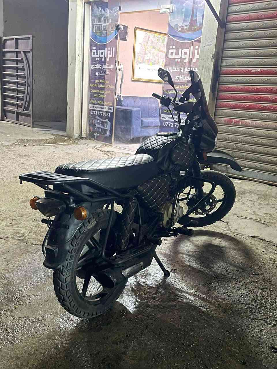 السلام عليكم بوكسر جبلي موديل 23 اوراق كامله اصولي 
ماشي بمعاملة الترقيم مخصص الها رقم وكمرك مدفوع 
باقي بس ع الاستلام دراجه مجفته وكاله مكينه خرسه 
مكفوله من كلشي رايده ب 1400 بيها مجال مكاني بغداد الغزاليه *********** متواجد واتساب واتصال
