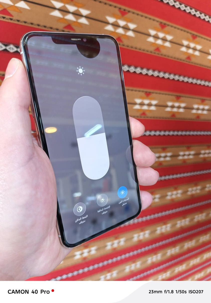 ايفون ١١ برو ماكس
ذاكره ٦٤
بطاريه ٧٨
نموذج M
تك سيم
كلو شغال فقط نقطه سوده بل شاشه مامئثره باي شي
مامستبدل بي شي 
السعر ٢٢٠ الف 
***********
***********
