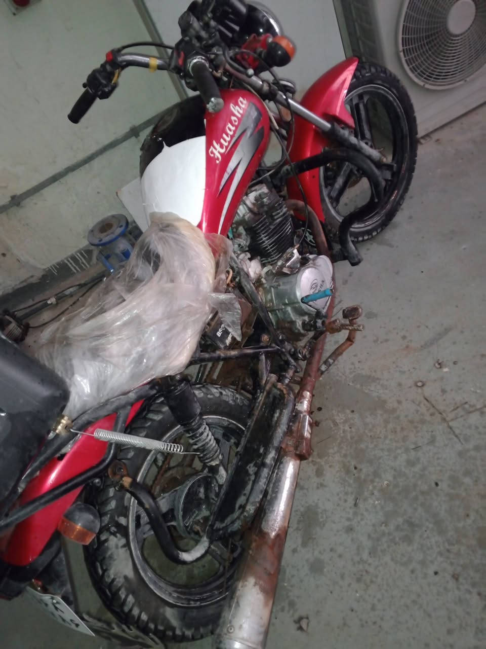 السلام عليكم دراجه للبيع اوراق اصوليه السعر 500 وترهم مراوس بل سافان الشراي يتصل على  الرقم *********** بابل شارع 80يم الساده البخطه
