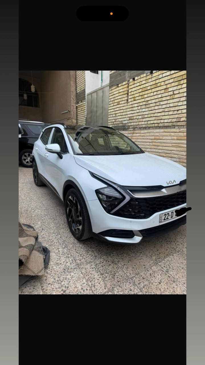 سلام عليكم كيا سبورتج 2023 رقم اربيل للبيع
السياره مقفوله على وضع الشركه من محرك كير صبغ تبديل بارد على وضع الزيرو  ضمان شركه nim
السياره ماشيه 16 الف كيلو متر مشي حقيقي شرط الفحص 
 السياره وكاله باسمي تريد وكاله اول تحول 
مواصفات السياره 
/السياره محرك 2000 دوش /بنروما / حساسات اماميه وخلفيه / صندوق كهرباء / بصمه / كشنات تدفئه / ستيرن تدفئه / كشنات السايق والراكب كهرباء / فول تحكمات ستيرن / شباك امامي بيانو بلاك مع الداخل بيانو بلاك / شاشه وسطيه / موس نضام وضعيات قياده / نزول منحدرات / اوتو هولد / مانع تزحلق / تشغيل عن بعد / لايت زنون مع Led / بكلات خلفي Led /  سايد بريك كهرباء  /  الكشنات مغلفه حلد البلادي بعده شركه /وباقي مواصفات السياره معرفه 
والسياره من حداديه من تايرات كلها السياره شركه على وضع الزيرو 
سعر السياره 230 ورقه وبي مجال انشاءالله 
مكان السياره بغداد المنصور 
رقم تلفون ***********
