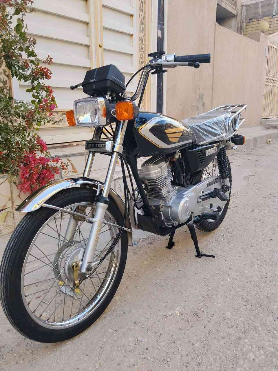 سلام عليكم للبيع ارشا اوراق اصولي مداور مكتب حسين تعمير شاصي ٢٠١٥ محرك ليفان ٢٠١٨ غراض ٢٠٢٦ كهربائيّة شغاله دراجه نضيفه عنوان كربلاء حي العباس الشراي ع رقم ***********
