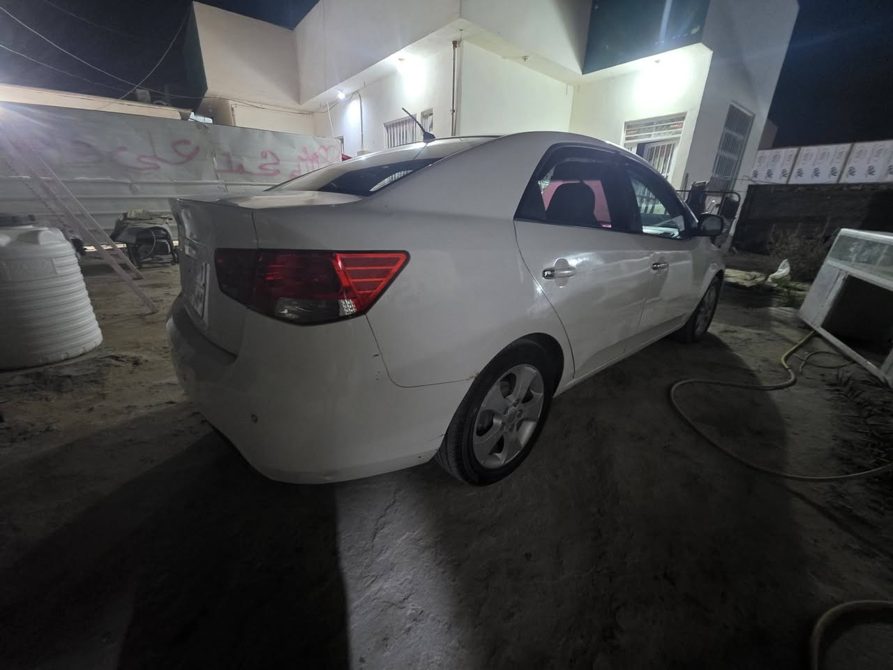 سلام عليكم 
سيراتو 2010 
كير مكينه حلوات 1600 
ضررهه بابين تبديل جهت العبري 
ب اسم كردي وكاله عامه مداور متوفر 
عندي وكاله عامه باسمي السياره رقم اربيل الماني 
سياره اني جانيه بس عندي ضرف واريد ابيع 
سياره غير البابين ما بيه لا تبديل ولا صبغ كرتات مكانات بسيطه 
مكاني نجف كوفه شارع المعمل 
رقم الهاتف: *********** 
بي واتساب 
السعر اتصل وتدلل عدم ذكر السعر اكو ناس تكسر بحلال غيرهم
