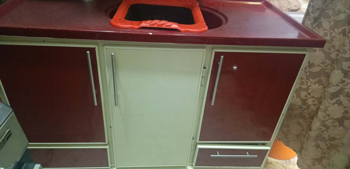 كاونتر أخو الجديد للبيع كربلاء حي الاطارات
***********
