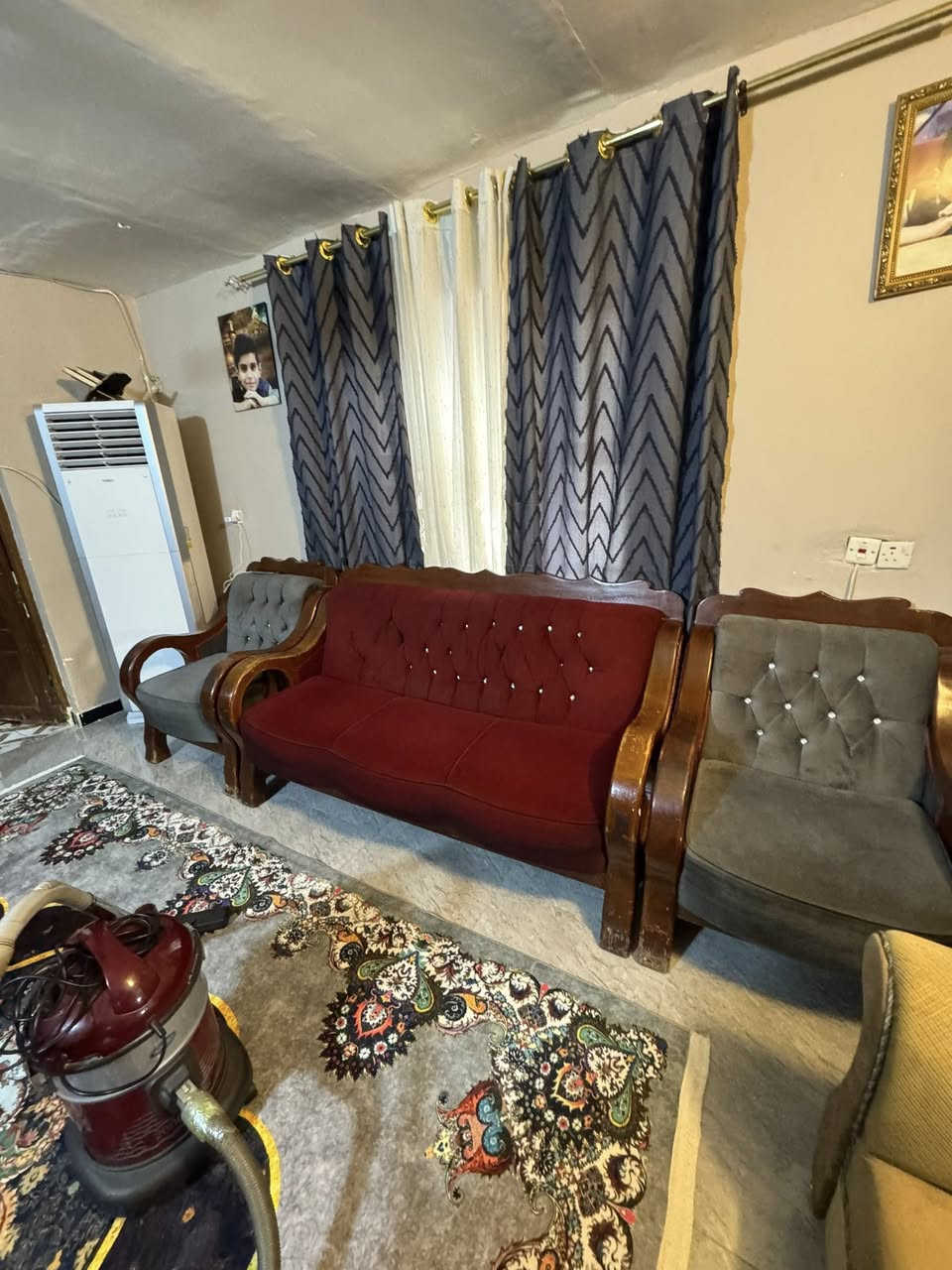 سلام عليكم تخم للبيع السعر 400 وبي مجال ***********
