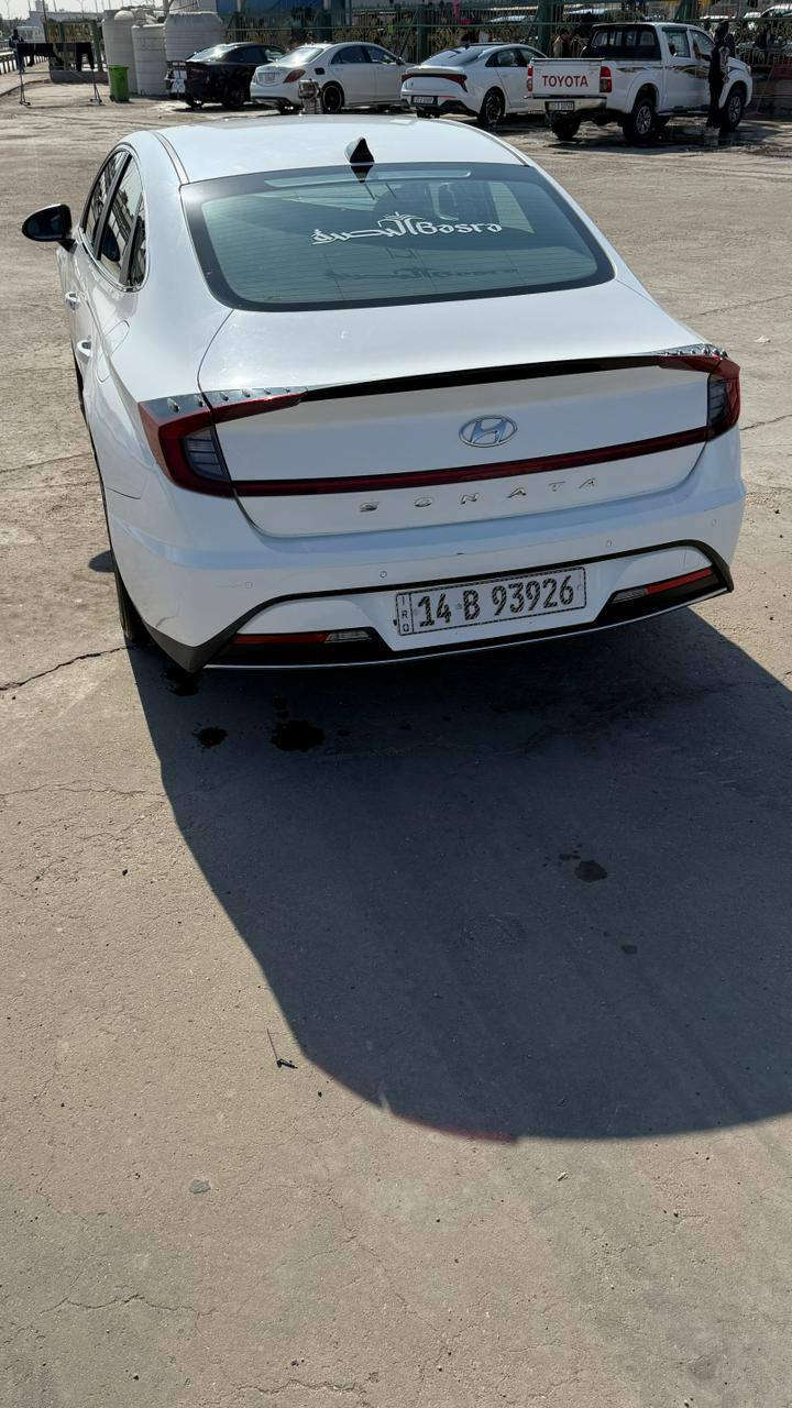السلام عليكم للبيع هونداي سوناتا موديل 21 معلايه 23 حجم الماكينه 2500 هايبرد ماشيه السياره 96,000 فول مواصفات عدل بانوراما لایت زنون تبريد خلفي بصمه ابواب رقم بصره تحويل تكسي دبي مصبوغه عام بيها ضربه خفيفه بصندوك الخلفي وهذا السونار موجود المكان بصره زبير السعر 138 وبيها مجال للاستفسار ***********
